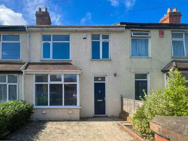 4 bedroom terraced house for rent in Toronto Road, Horfield, BS7