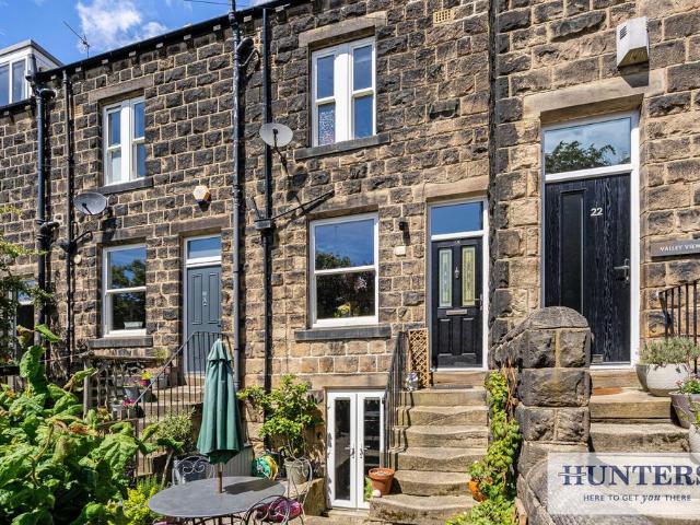 4 bedroom terraced house for sale