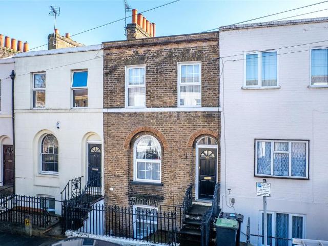 4 bedroom terraced house for sale