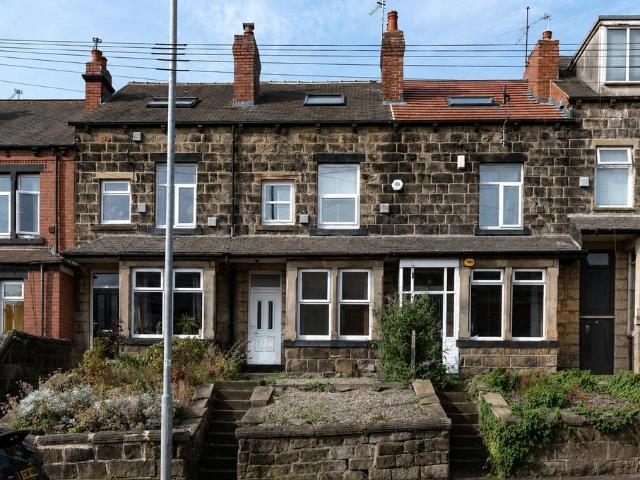 4 bedroom terraced house for sale