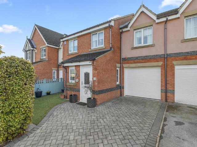 4 bedroom terraced house for sale