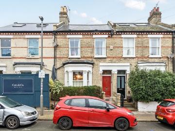 4 bedroom terraced house for sale