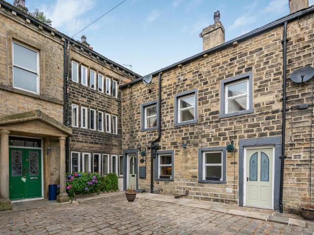 4 bedroom terraced house for sale