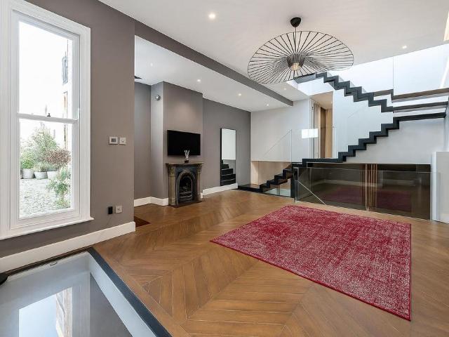 4 bedroom duplex for sale