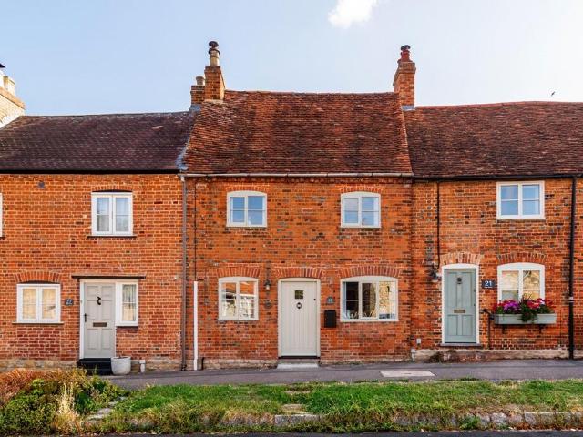4 bedroom terraced house for sale