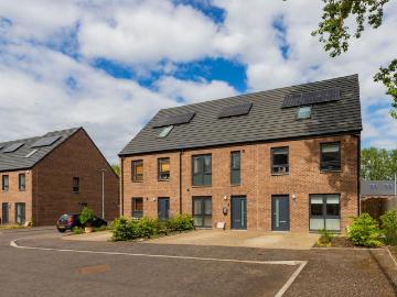 Glasgow, Glasgow and Clyde Valley - Garden