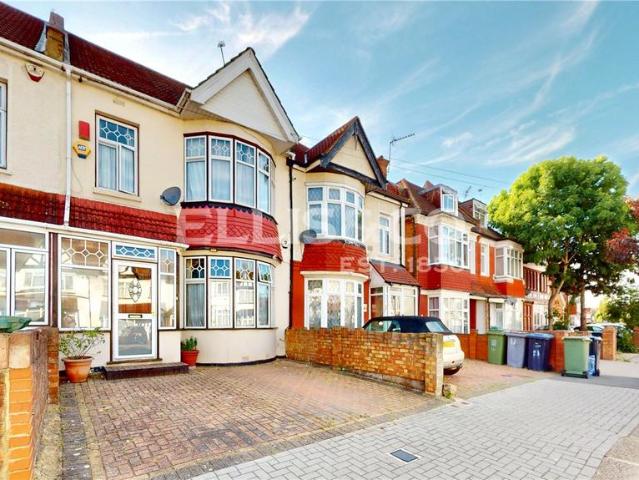4 bedroom terraced house for sale