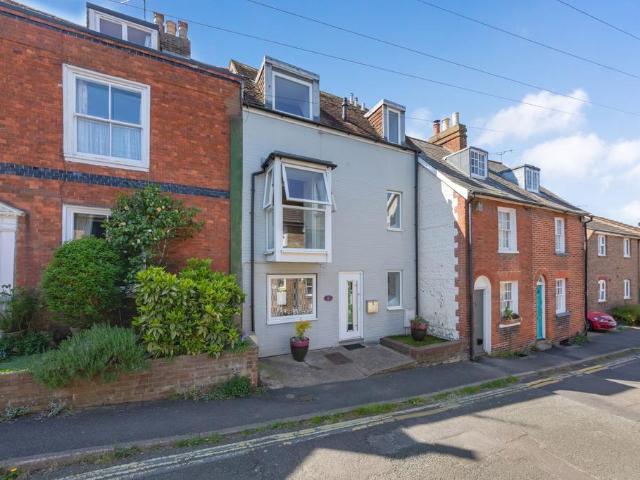 4 bedroom terraced house for sale