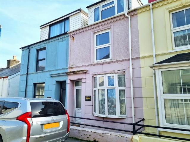 4 bedroom terraced house for sale
