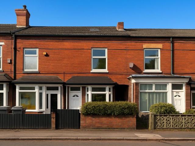 4 bedroom terraced house for sale