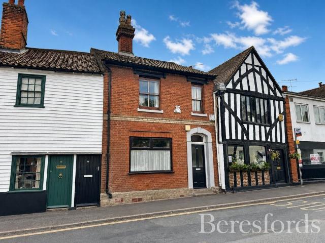 4 bedroom terraced house for sale