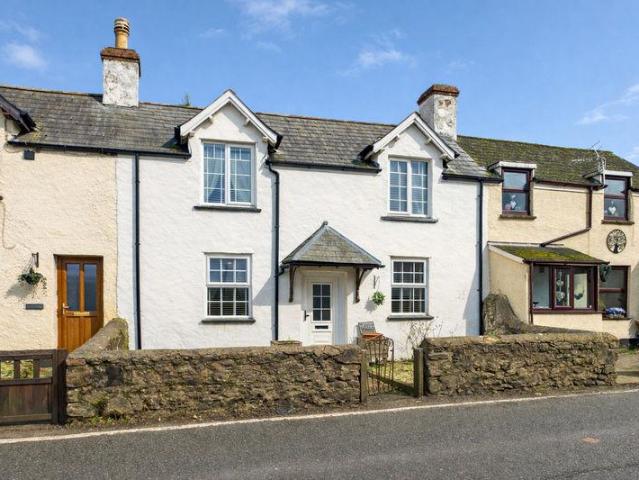 4 bedroom terraced house for sale