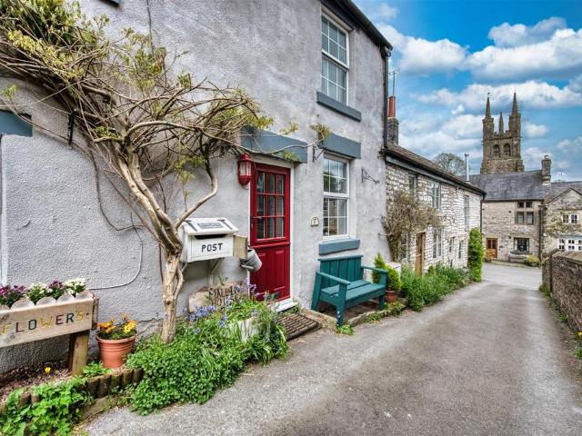 4 bedroom terraced house for sale