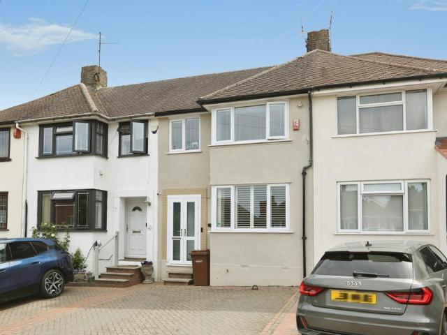 4 bedroom terraced house for sale