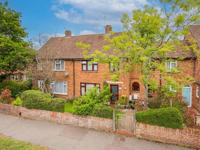 4 bedroom terraced house for sale