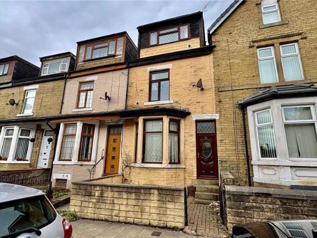 4 bedroom terraced house for sale