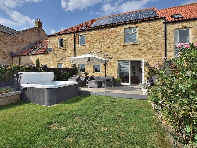 4 bedroom terraced house for sale