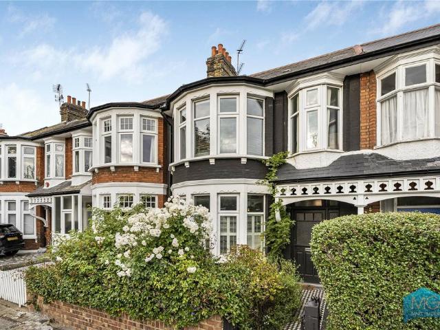 4 bedroom terraced house for sale