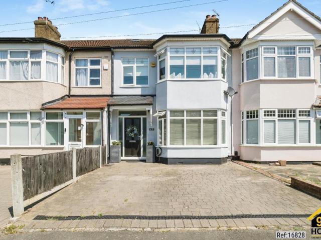 4 bedroom terraced house for sale