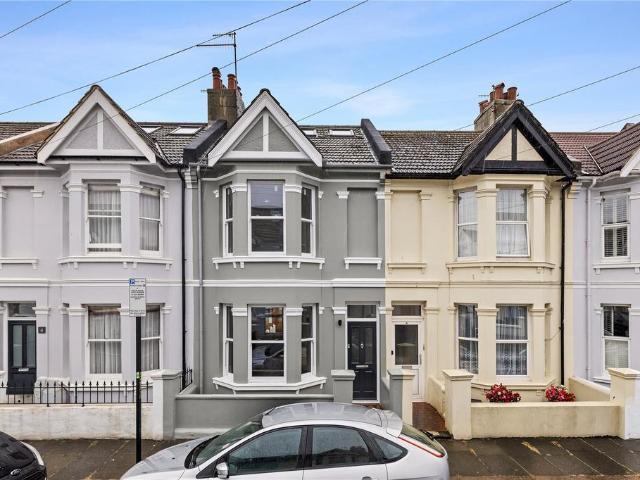 4 bedroom terraced house for sale