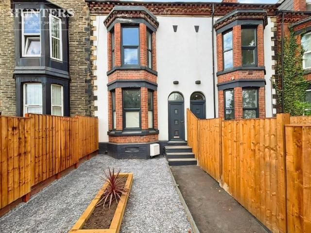 4 bedroom terraced house for sale