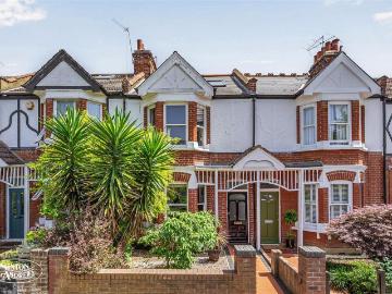 4 bedroom terraced house for sale