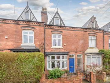 4 bedroom terraced house for sale