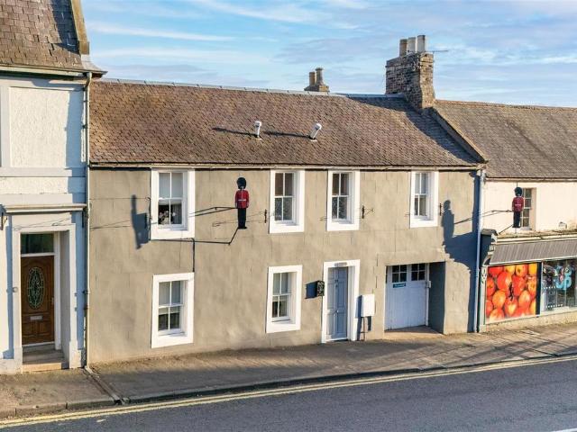 4 bedroom terraced house for sale