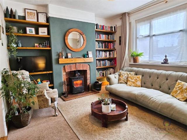 4 bedroom terraced house for sale