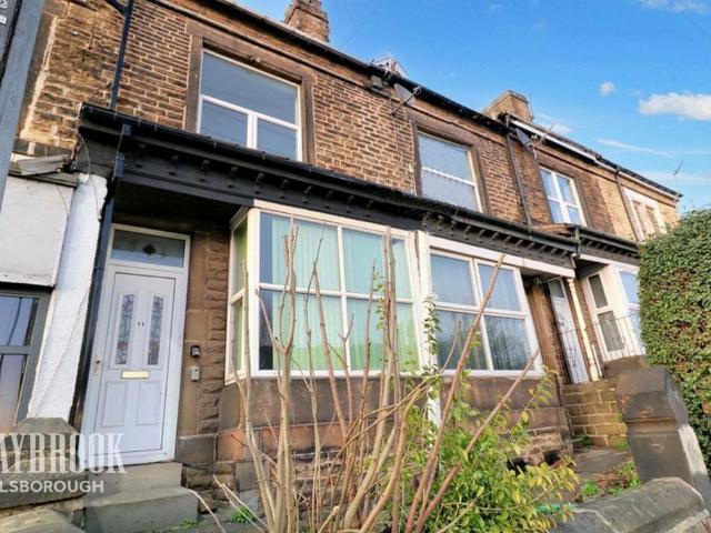 4 bedroom terraced house for sale