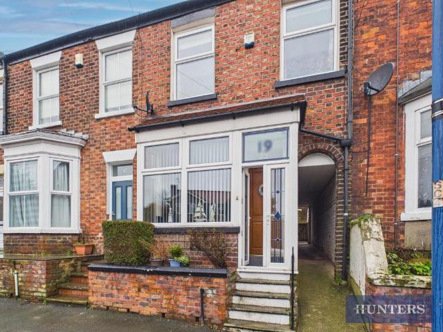 4 bedroom terraced house for sale