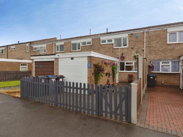 4 bedroom terraced house for sale