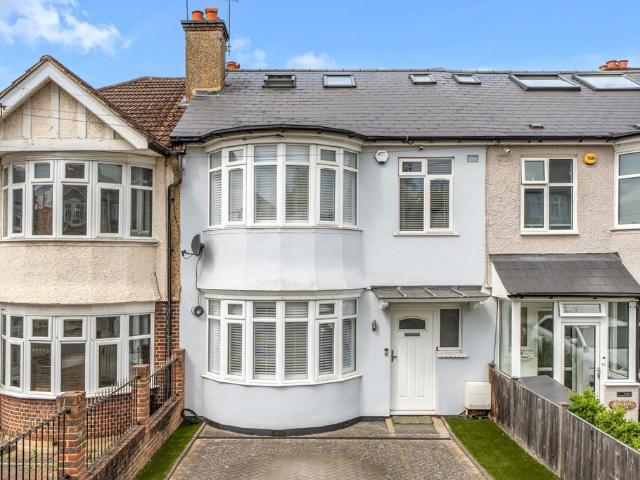 4 bedroom terraced house for sale