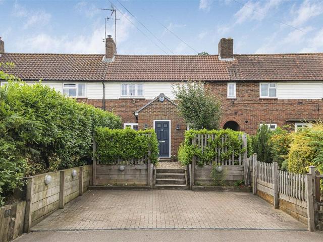 4 bedroom terraced house for sale