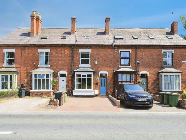 4 bedroom terraced house for sale
