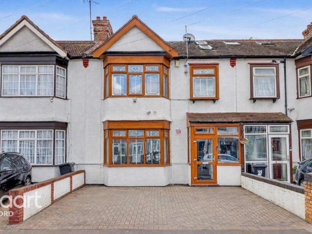 4 bedroom terraced house for sale
