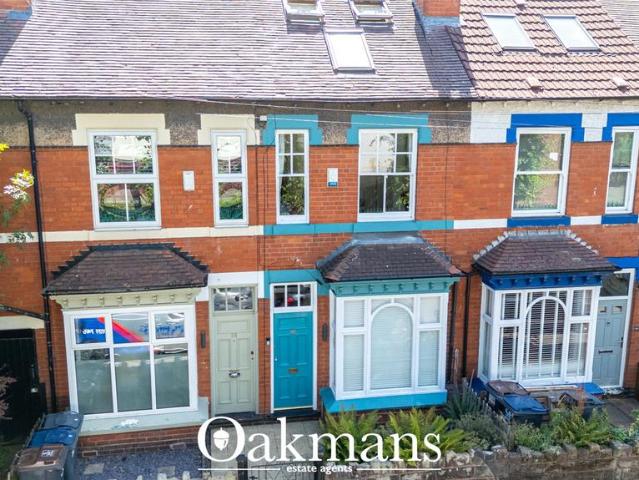 4 bedroom terraced house for sale