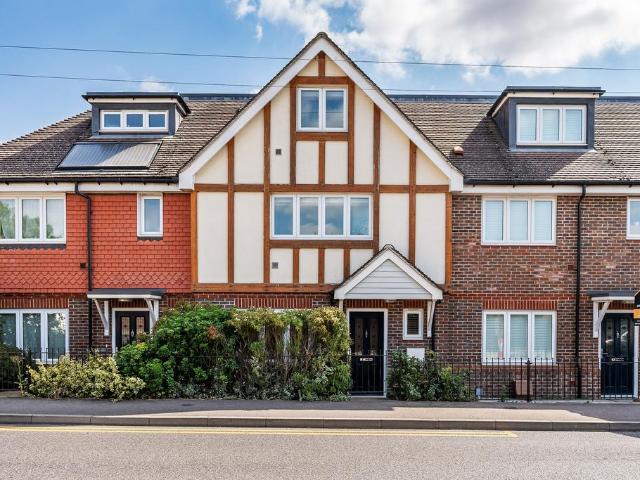 4 bedroom terraced house for sale