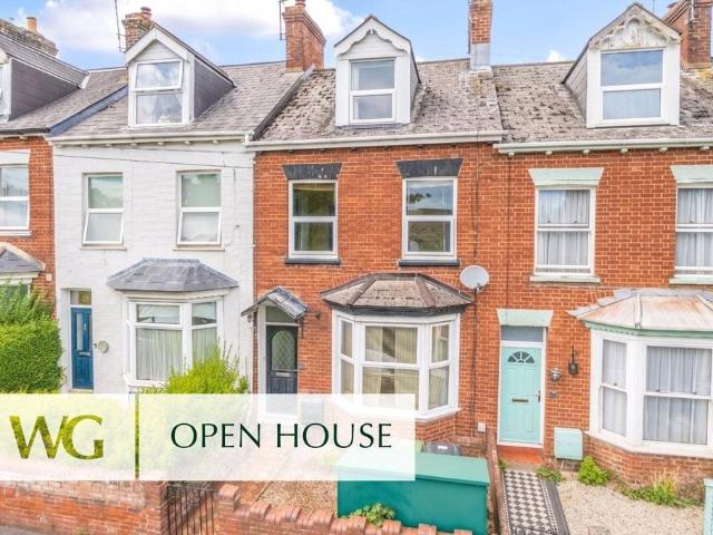 4 bedroom terraced house for sale
