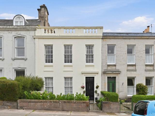 4 bedroom terraced house for sale