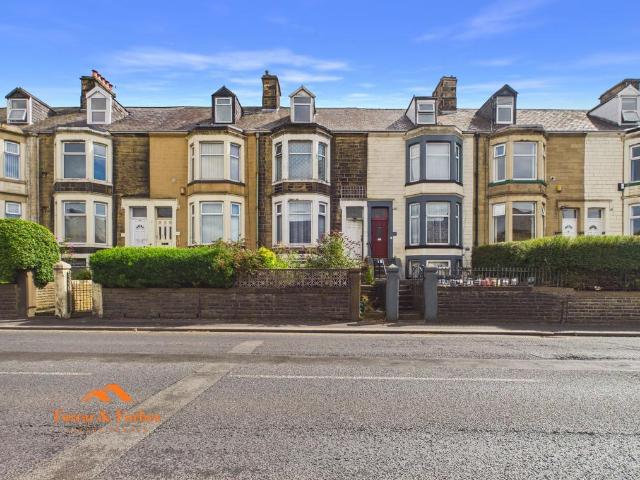 4 bedroom terraced house for sale