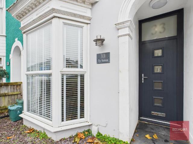 4 bedroom terraced house for sale