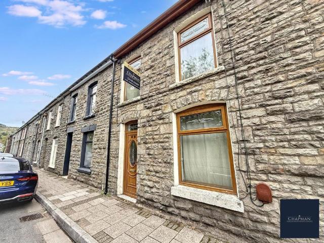 4 bedroom terraced house for sale