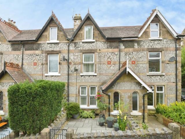 4 bedroom terraced house for sale