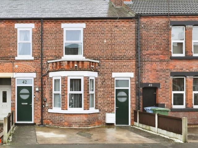 4 bedroom terraced house for sale