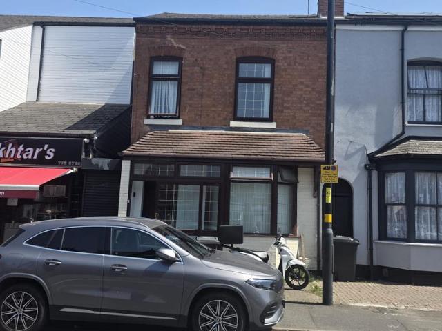 4 bedroom terraced house for sale