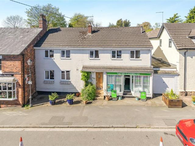 4 bedroom terraced house for sale