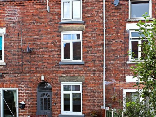 4 bedroom terraced house for sale