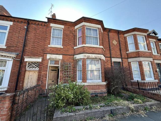4 bedroom terraced house for sale