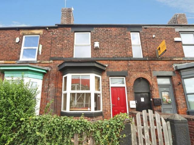 4 bedroom terraced house for sale